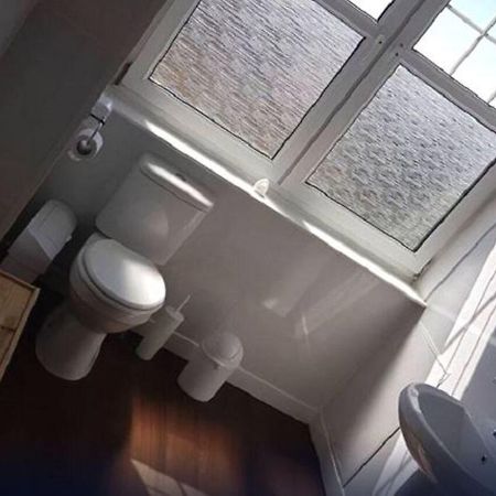 Oyo Gothenburg Hotel 던펌린 외부 사진